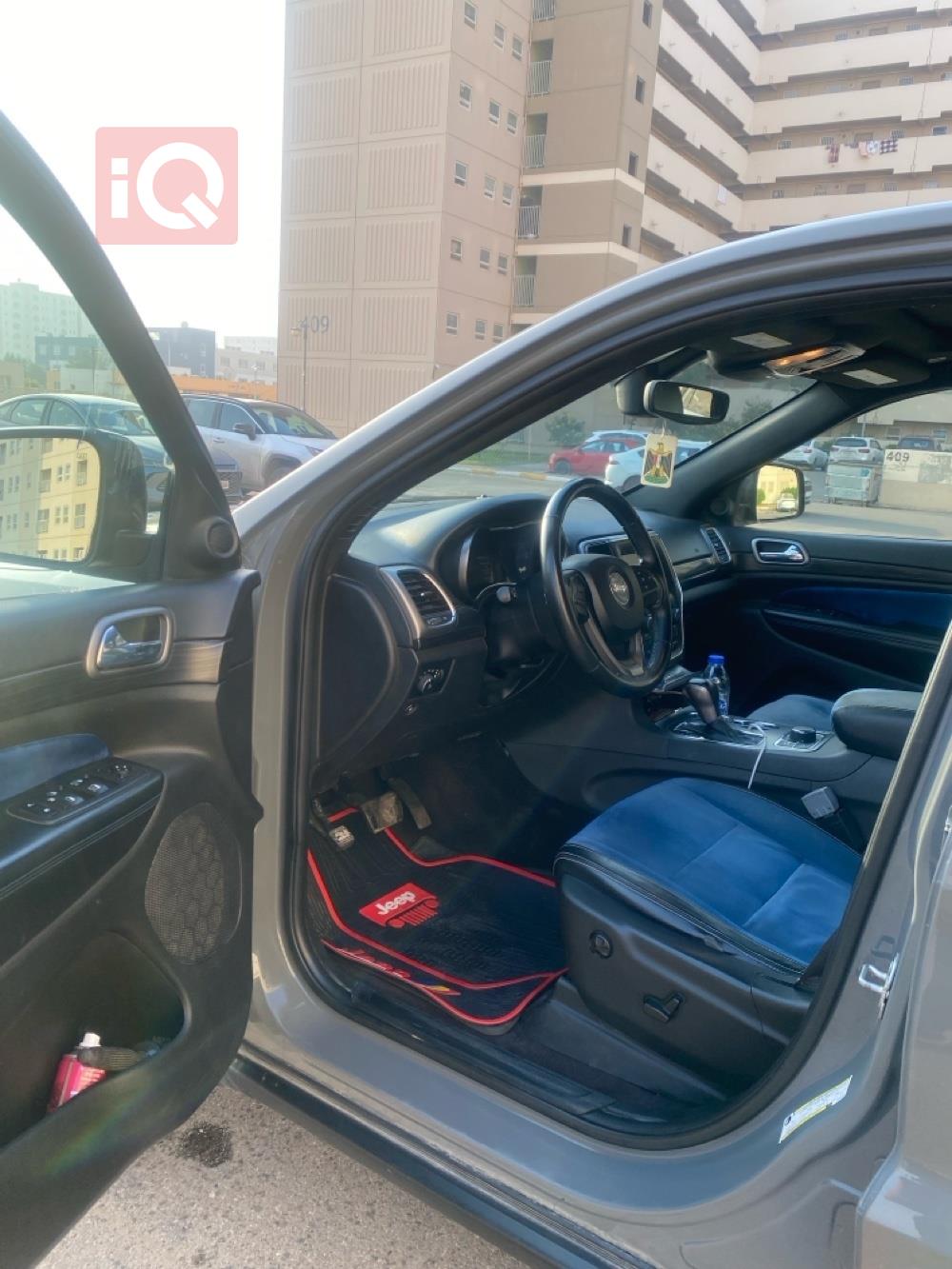 جيب جراند شيروكي